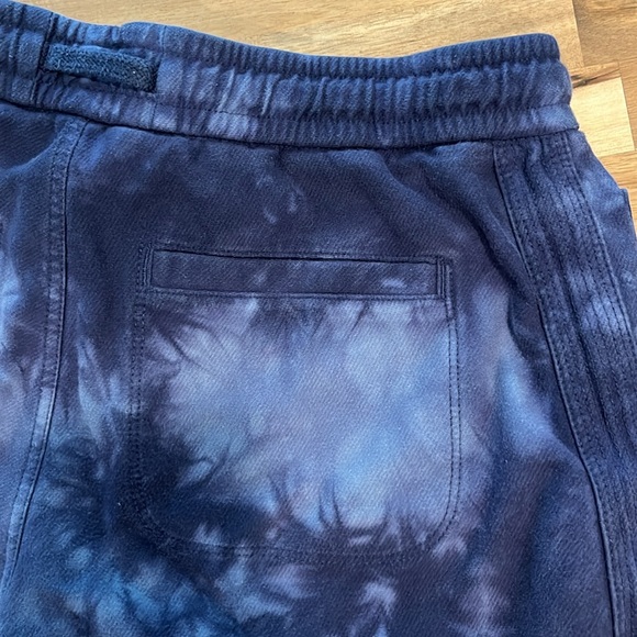 Athleta Farallon shorts - Picture 6 of 7